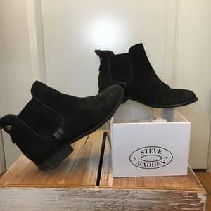 Steve Madden Black Suede Booties